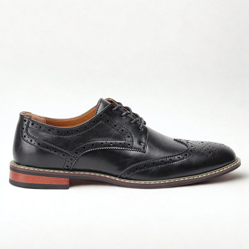 Scarpa Oxford Nera – Design Sobrio e Raffinato