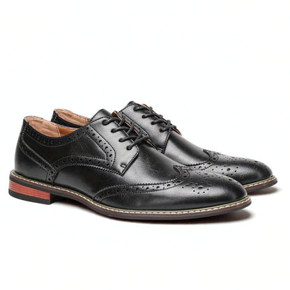 Scarpa Oxford Nera – Design Sobrio e Raffinato