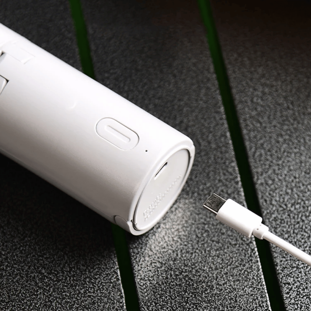 Batteria ricaricabile USB da 10400mAh per lunghe sessioni di campeggio